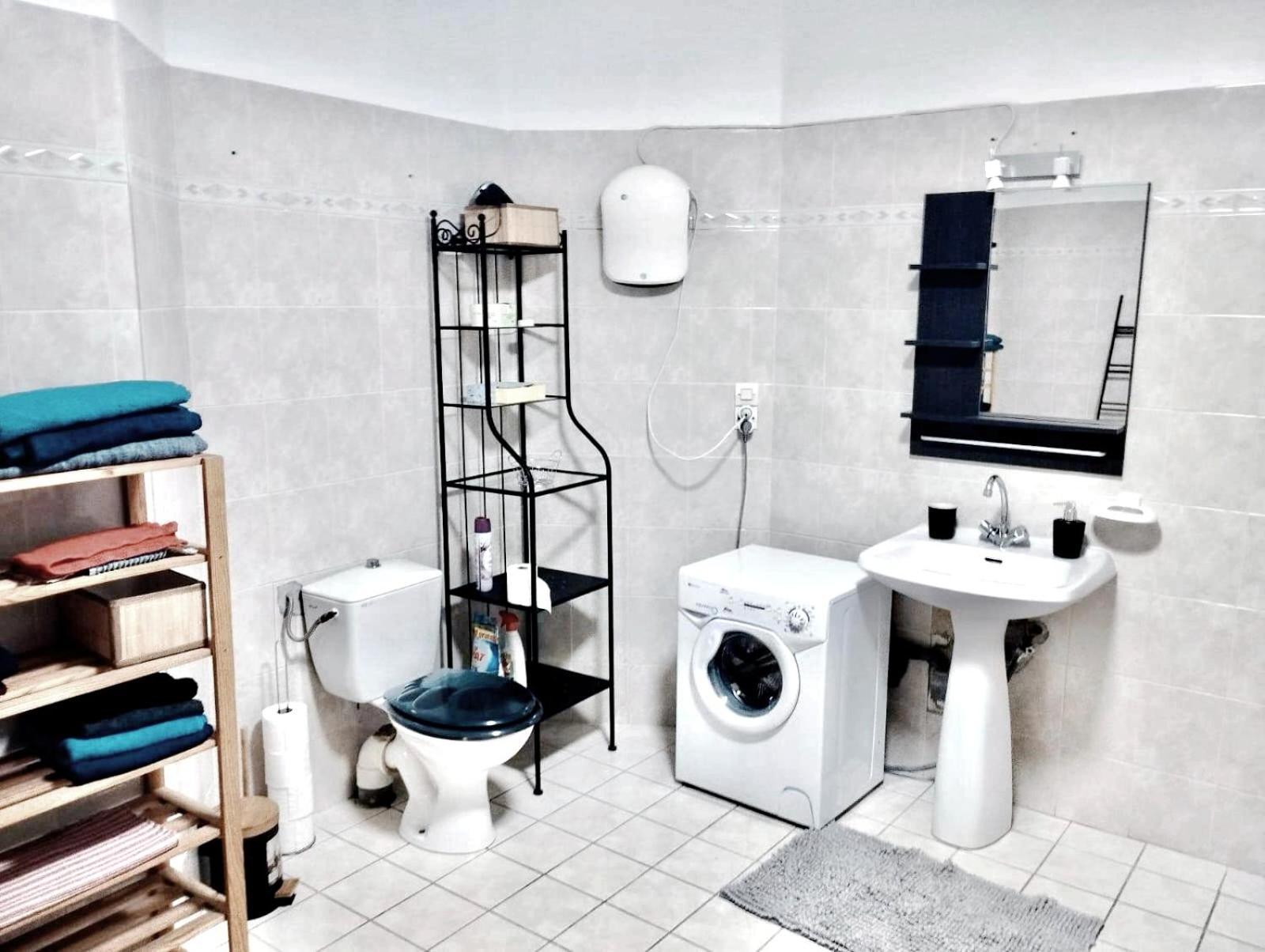 Grand Et Bel Appartement Lavelanet Eksteriør bilde